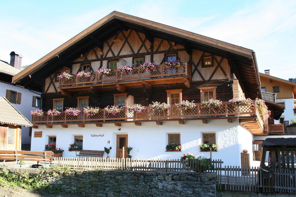Valtnerhof Apartment San Candido Ngoại thất bức ảnh
